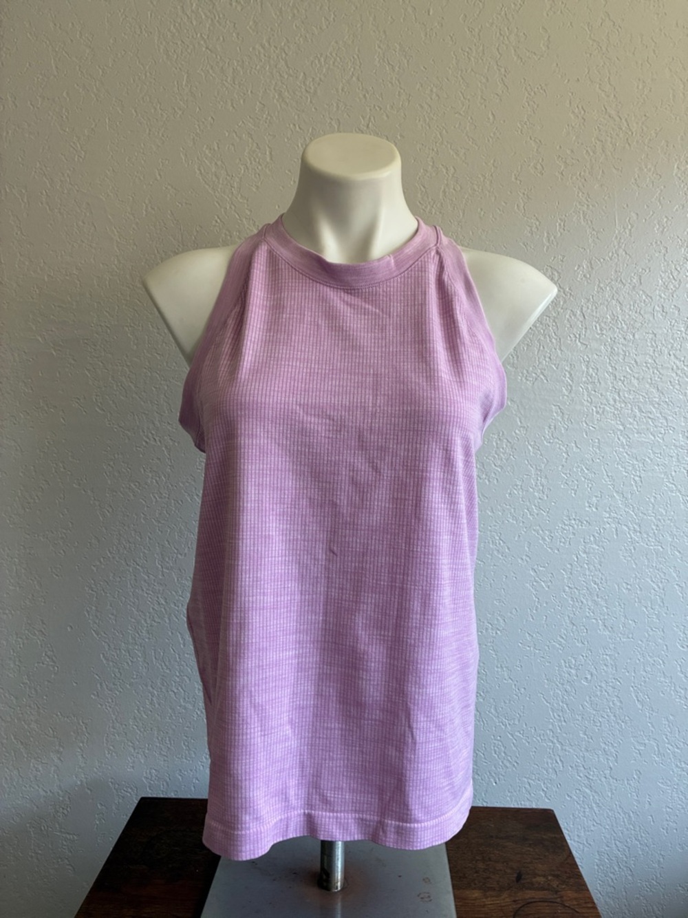 ATHLETA  women’s tank top size XL